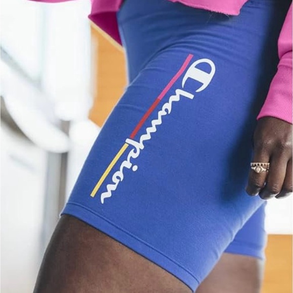 Champion Women's Blue Logo Moisture Wicking Biker Short Size Large - Picture 1 of 6
